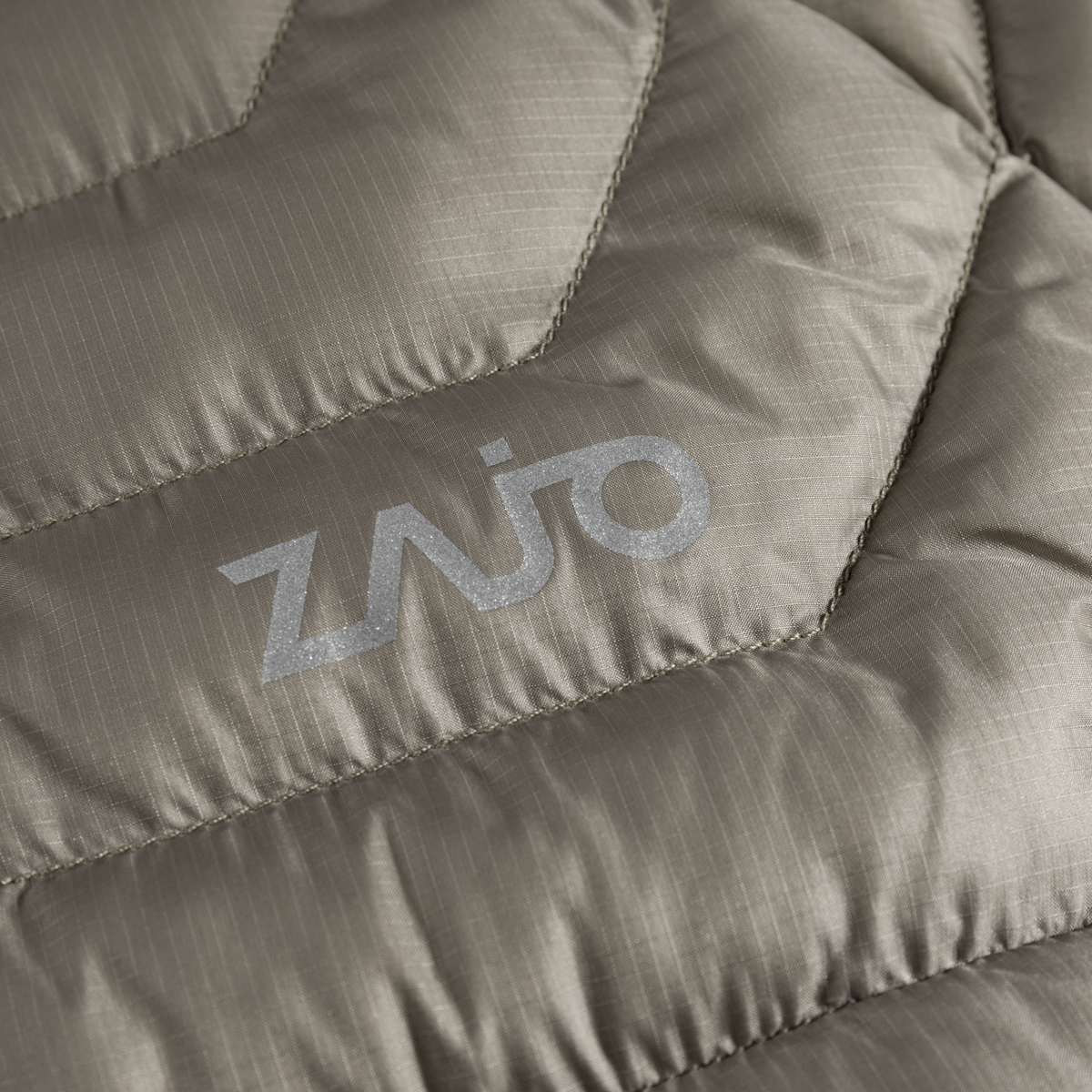 Nubaro geacă izolată pentru femei, culoare Taupe Beige