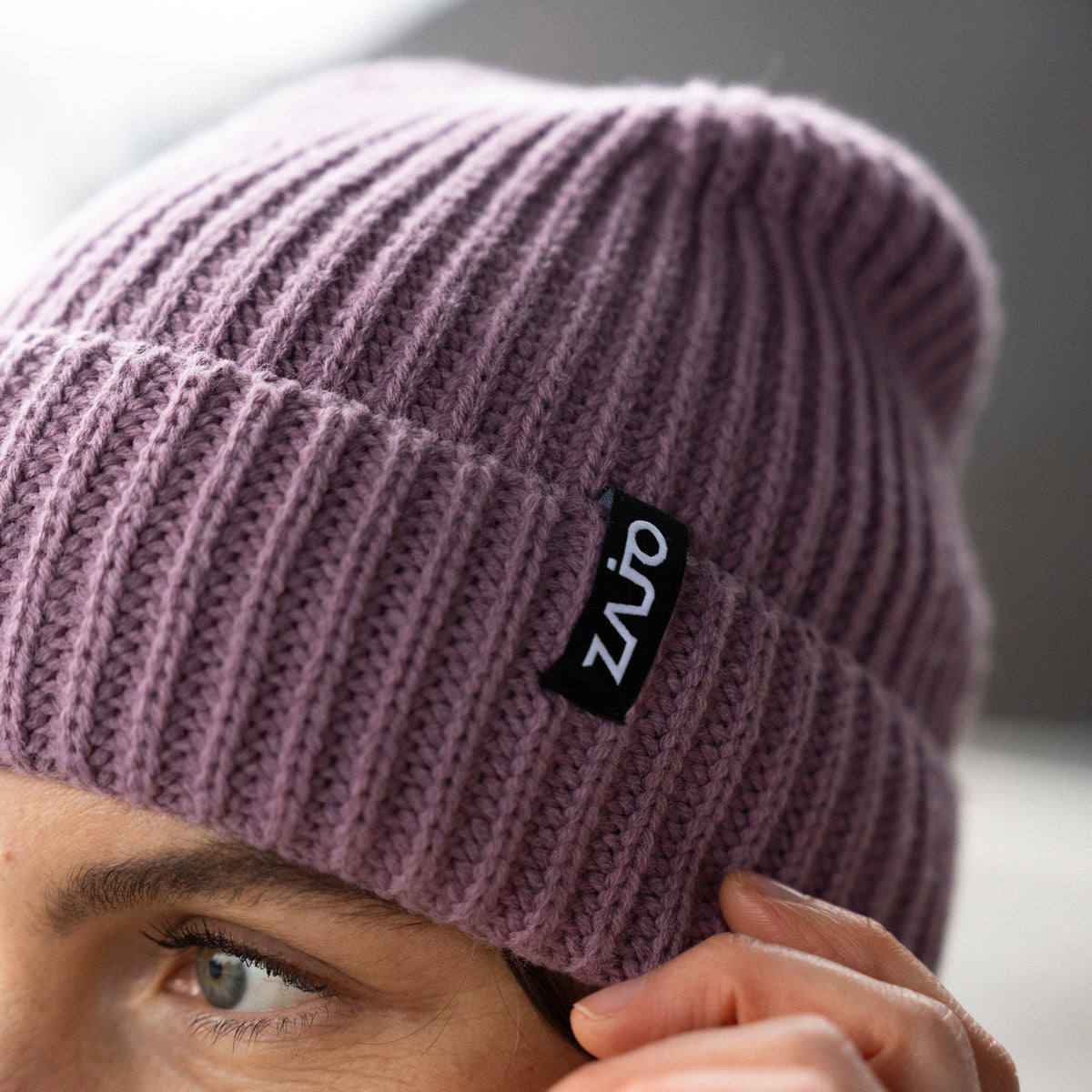Hela Beanie — Dark Navy